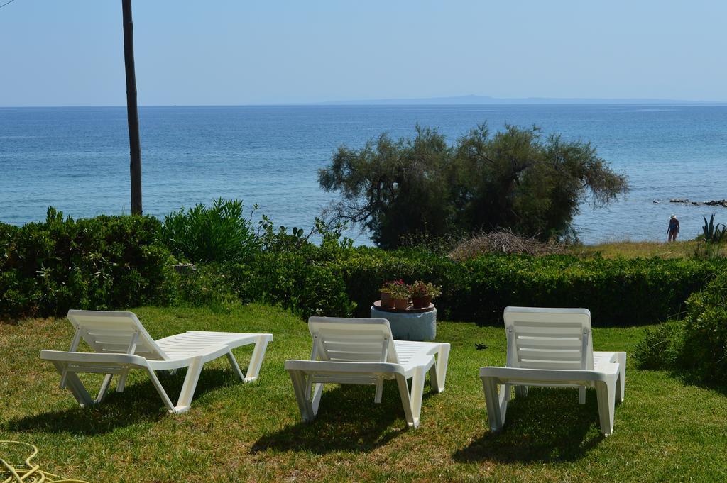 Beach Bungalows Kypseli Rum bild
