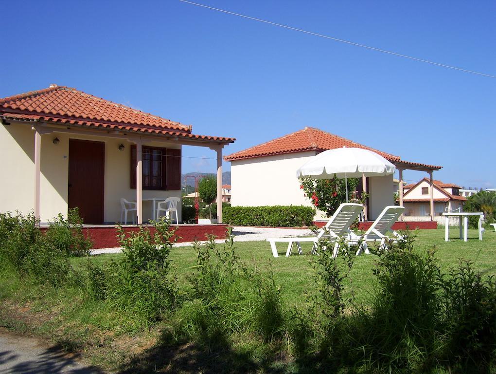Beach Bungalows Kypseli Rum bild